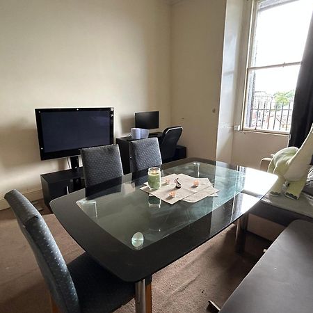 Comfy 2 Bedroom Flat Near Edinburgh City Center Dış mekan fotoğraf